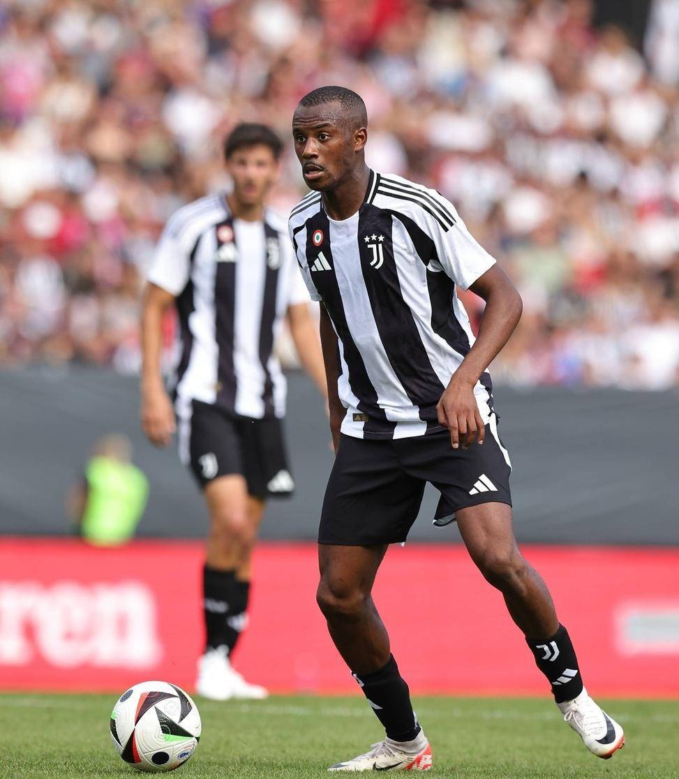 英超倒计时,尤文图斯清晨篮板制胜,细节引发关注,赛场秩序良好,更衣室氛围转暖的简单介绍-开云平台