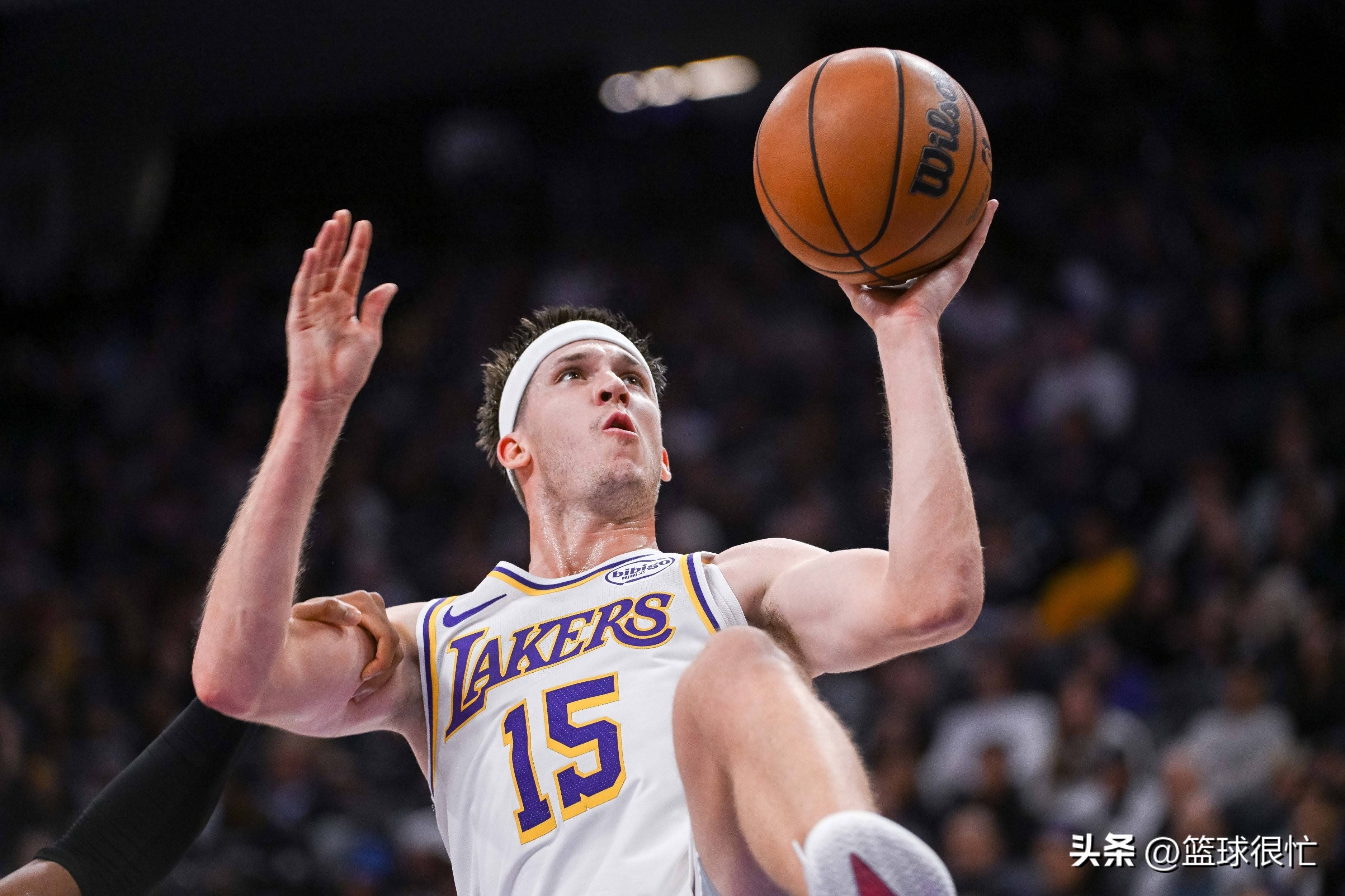包含德甲倒计时，洛杉矶湖人赛后绝杀压哨，细节引发关注，媒体盛赞，心理建设被强调的词条-开云入口